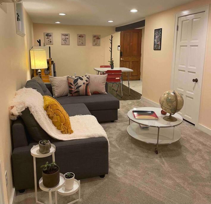 Sweet Beech St Retreat-Basement Apt Portland Esterno foto